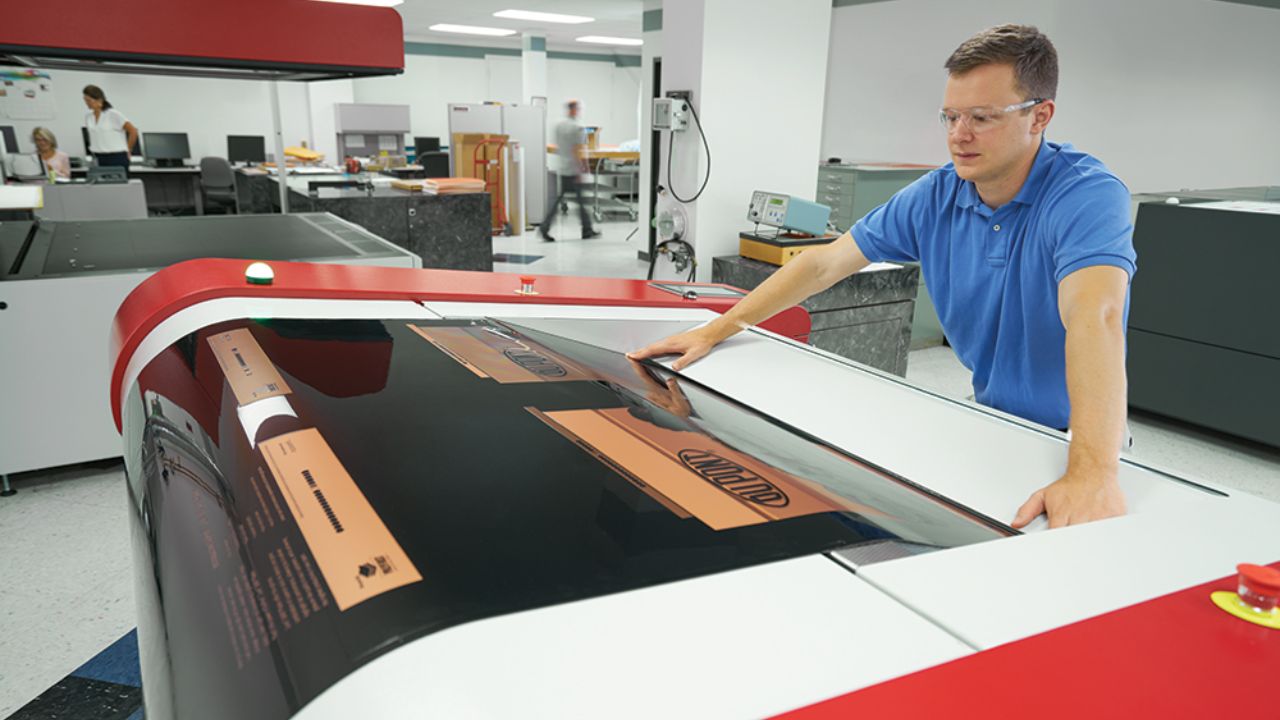 The Evolution of Flexo Plate-Making Technology from Traditional to Digital
